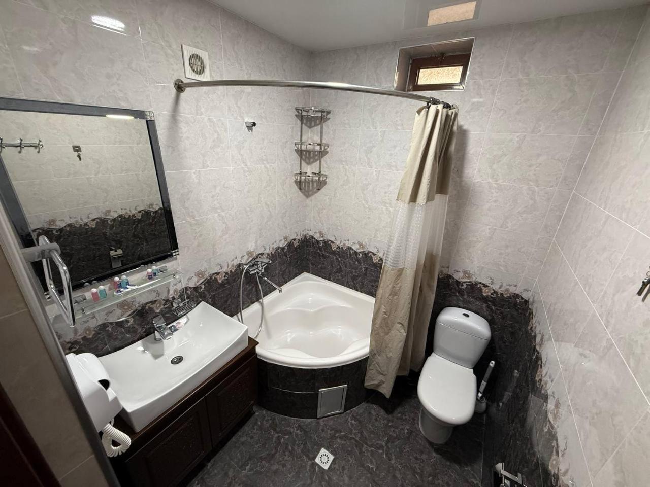 Poyi Kalon Teracce Hotel حلال 布哈拉 外观 照片
